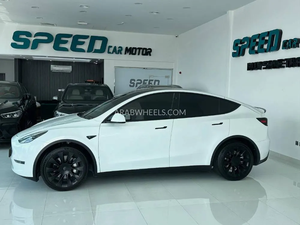 Tesla Model Y 2024 for Sale in Abu Dhabi Image-6