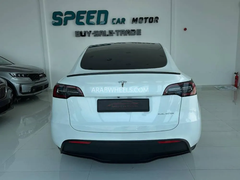 Tesla Model Y 2024 for Sale in Abu Dhabi Image-12