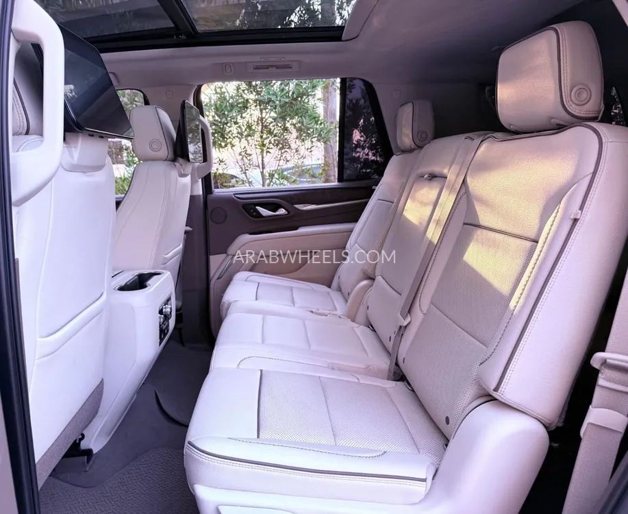 GMC Yukon 2021 for Sale in Dubai Image-10