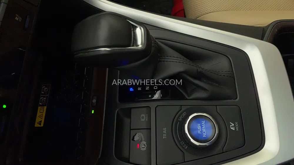 Toyota Rav4 2024 for Sale in Dubai Image-18