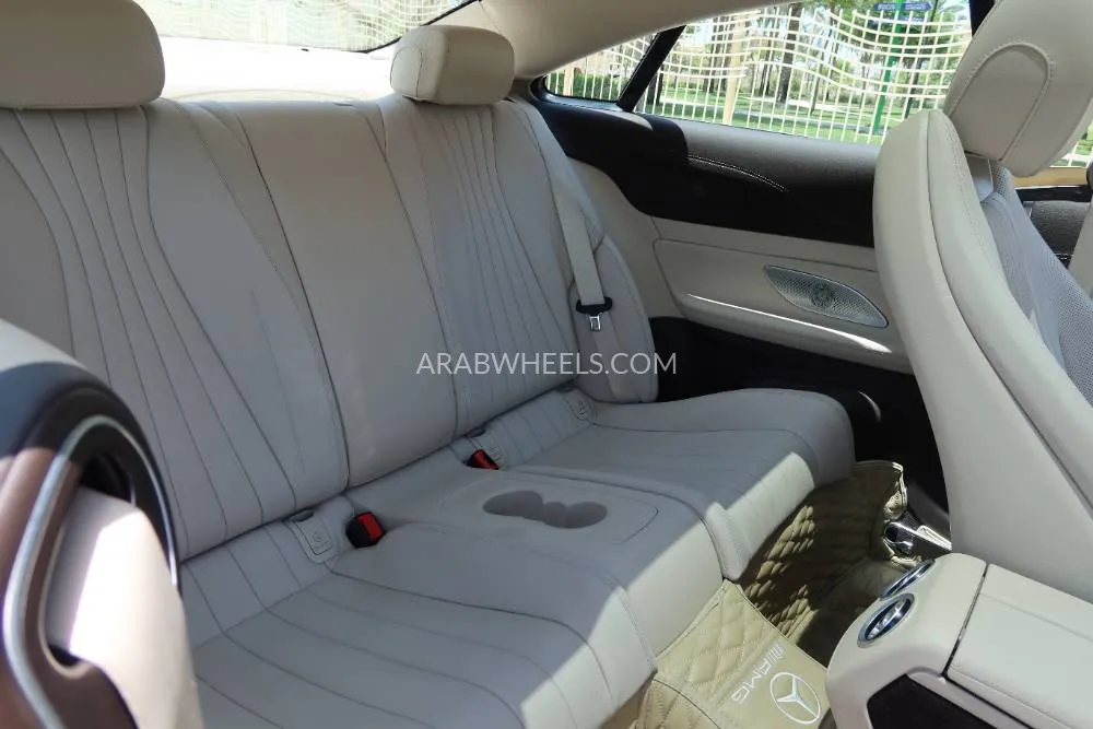 Mercedes Benz E Class 2018 for Sale in Dubai Image-16