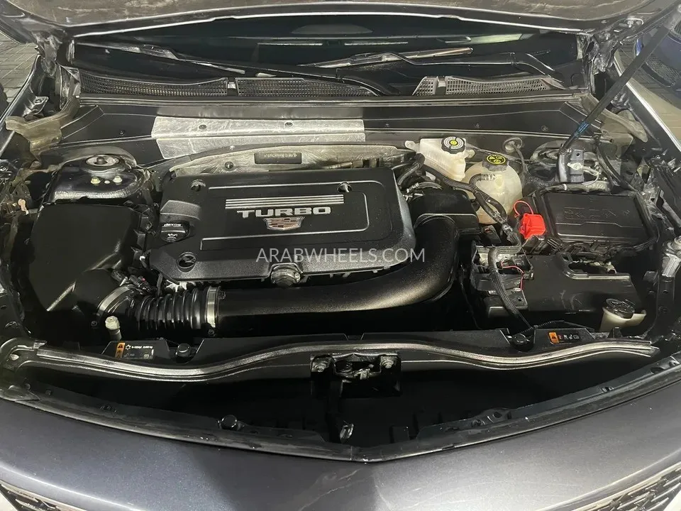 Cadillac XT4 2021 for Sale in Ajman Image-2