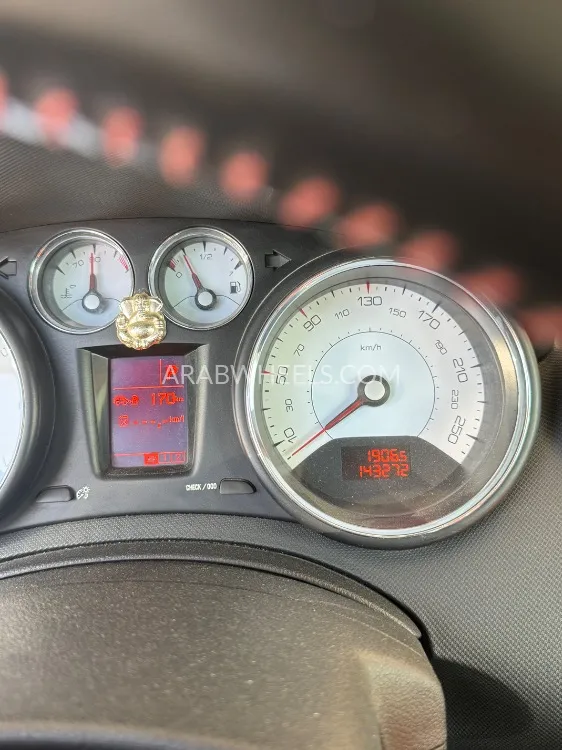 Peugeot 308 2014 for Sale in Ajman Image-5