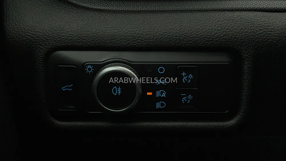 Ford Explorer 2023 for Sale in Dubai Image-36