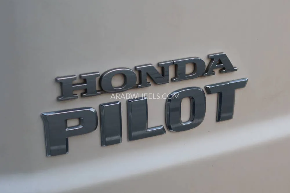 Honda Pilot 2010 for Sale in Dubai Image-9
