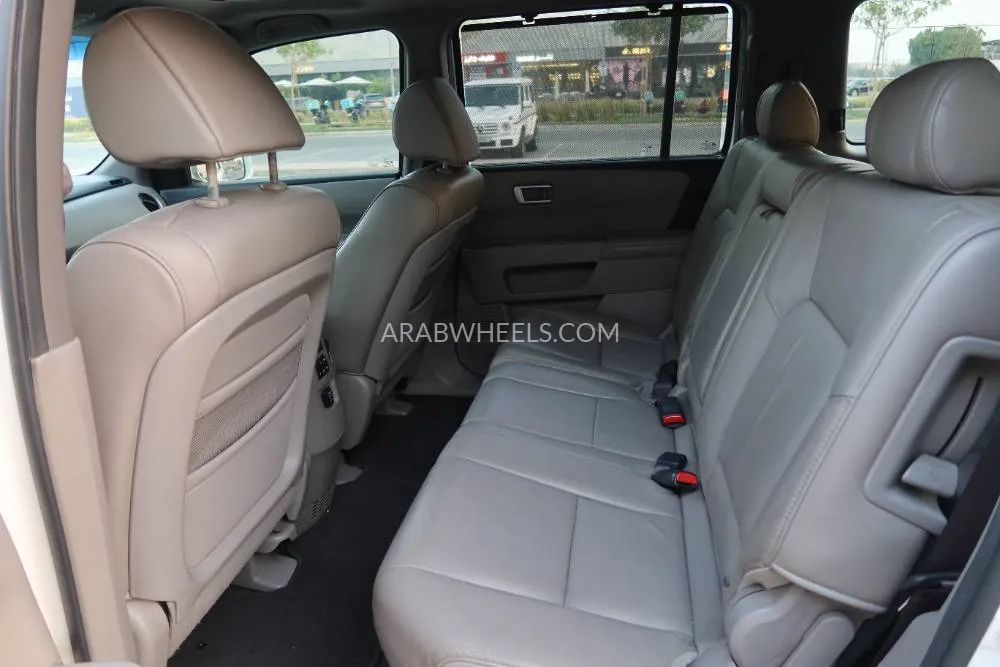 Honda Pilot 2010 for Sale in Dubai Image-18