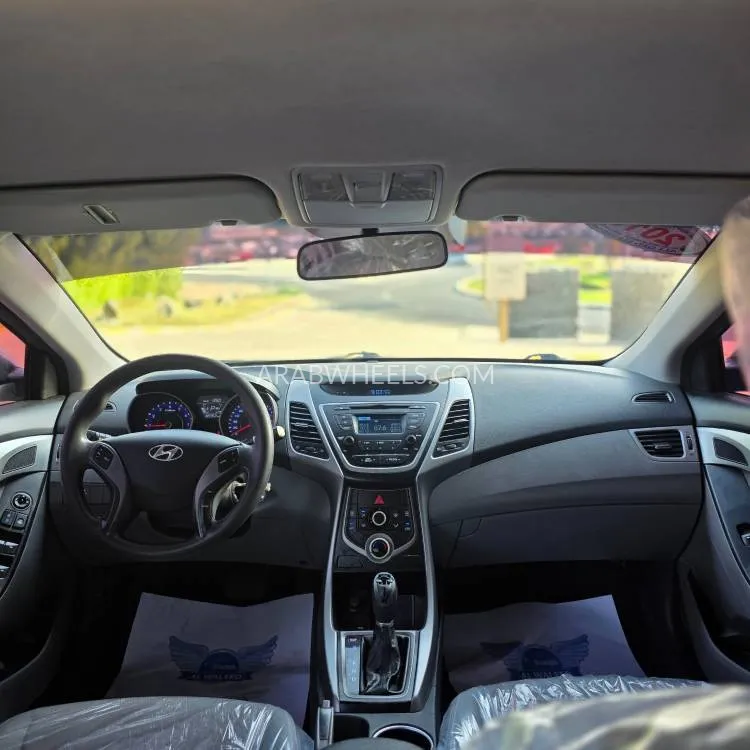 Hyundai Elantra 2015 for Sale in Sharjah Image-9