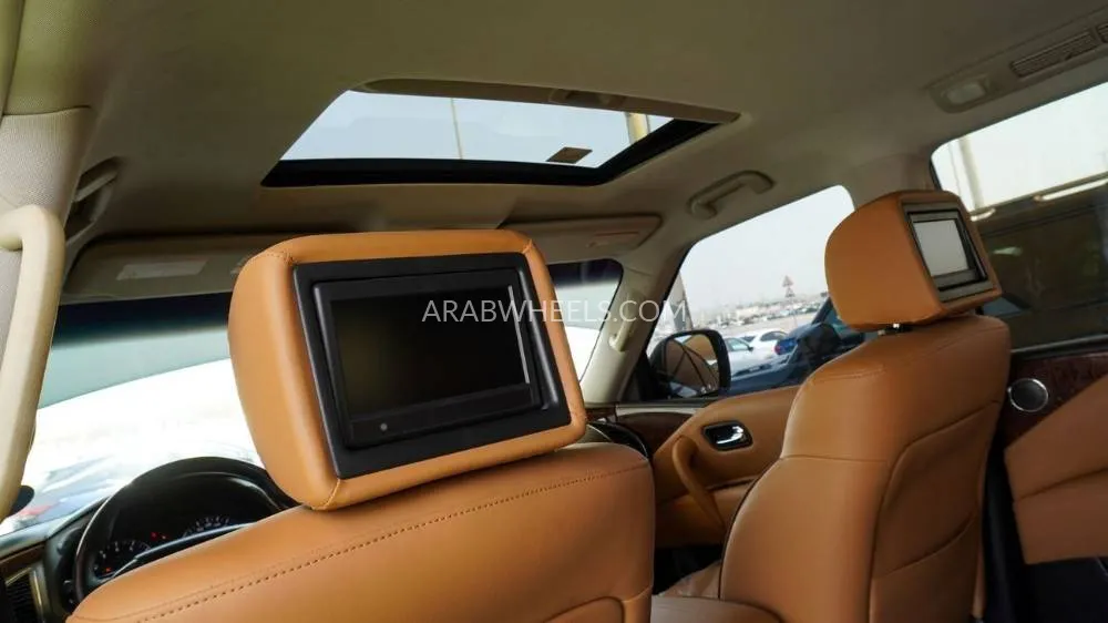 Nissan Patrol 2016 for Sale in Sharjah Image-16