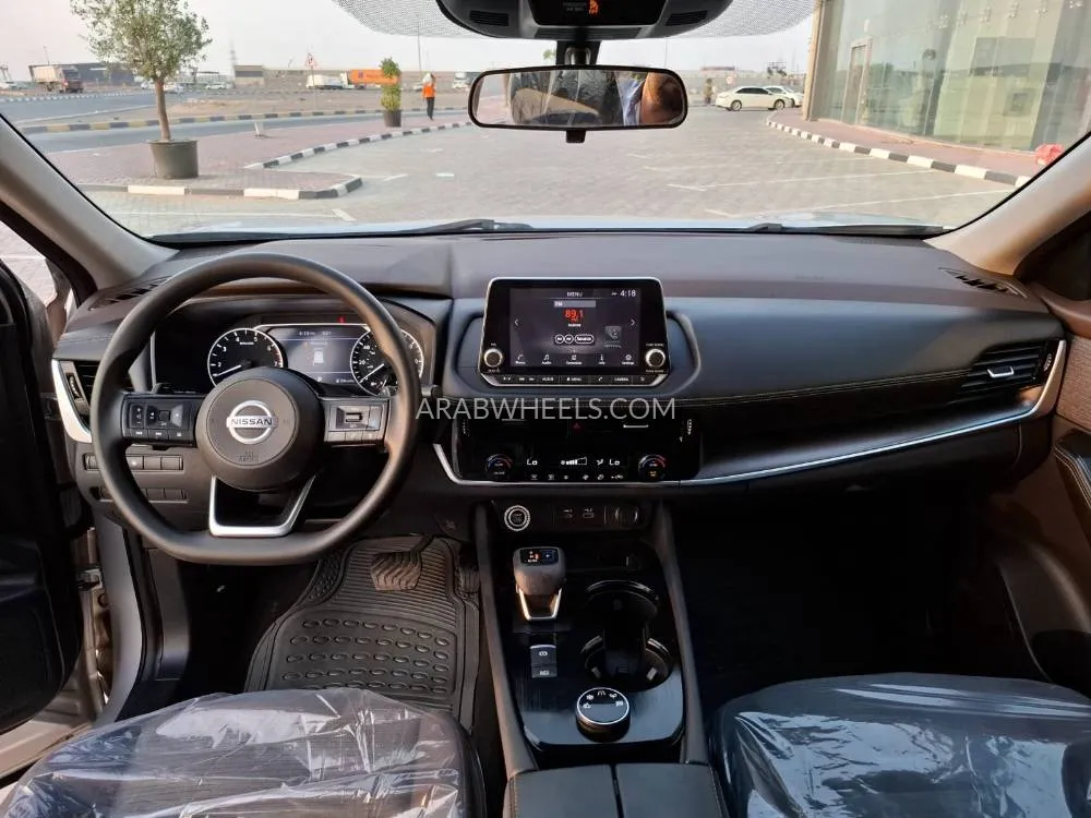 Nissan Rogue 2021 for Sale in Ajman Image-10