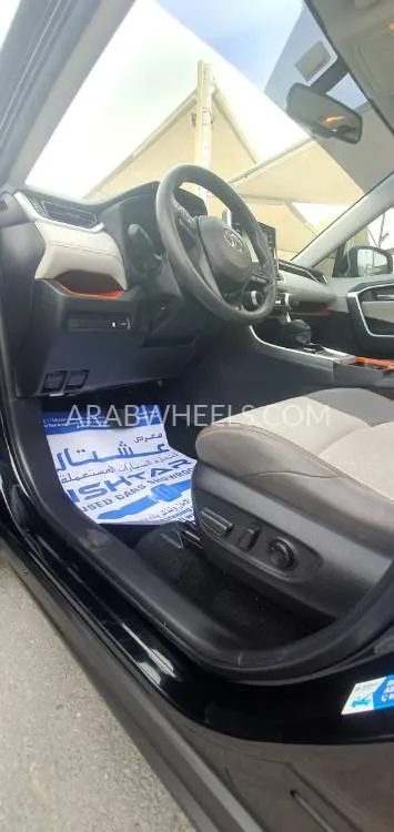 Toyota Rav4 2021 for Sale in Sharjah Image-4