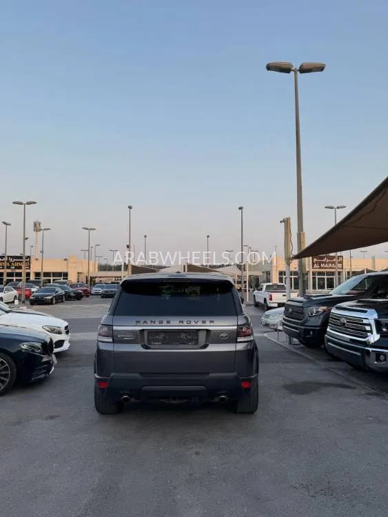 Land Rover Range Rover Sport 2015 for Sale in Sharjah Image-9