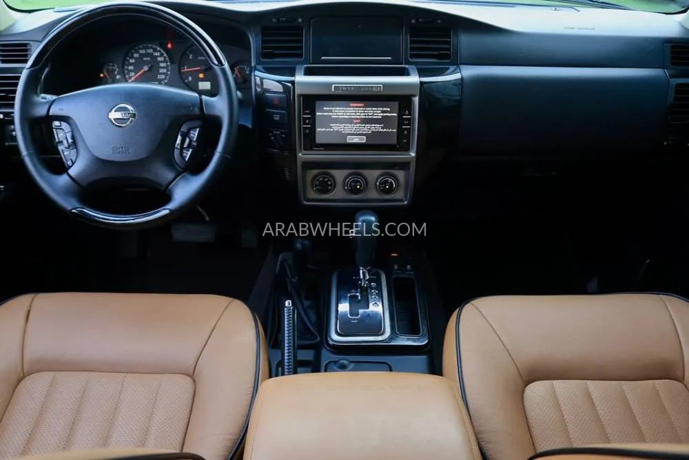 Nissan Patrol 2021 for Sale in Sharjah Image-4