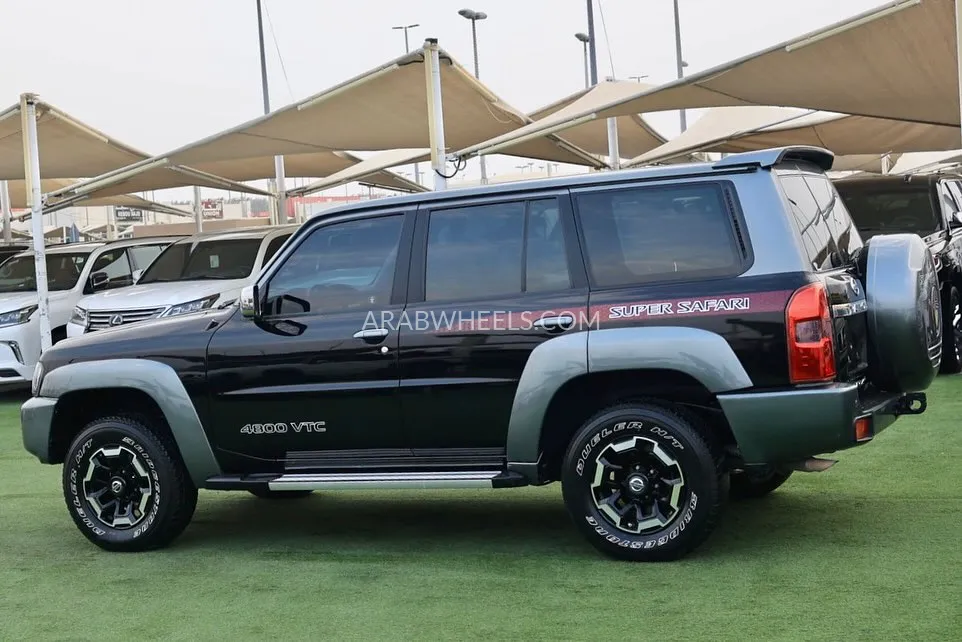 Nissan Patrol 2021 for Sale in Sharjah Image-7