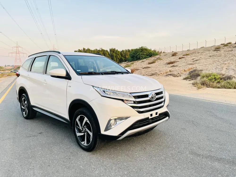 Toyota Rush 2020 for Sale in Sharjah Image-1