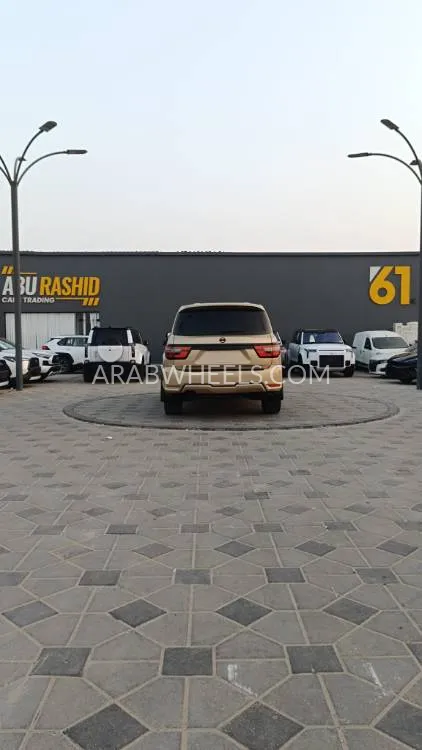 Nissan Patrol 2014 for Sale in Ajman Image-14
