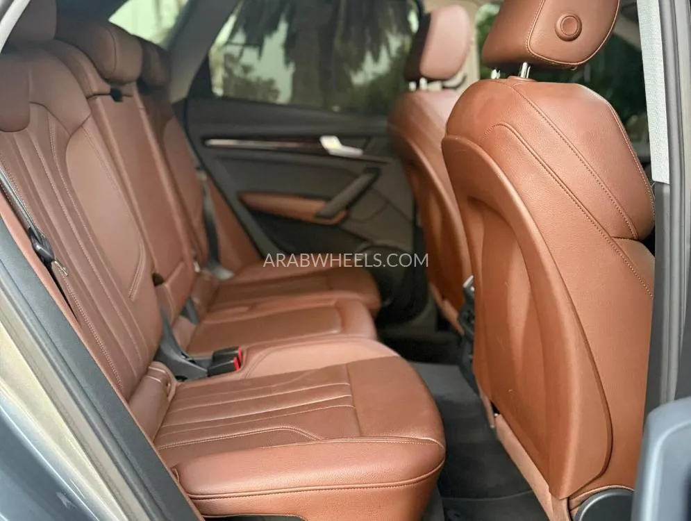 Audi Q5 2019 for Sale in Sharjah Image-10