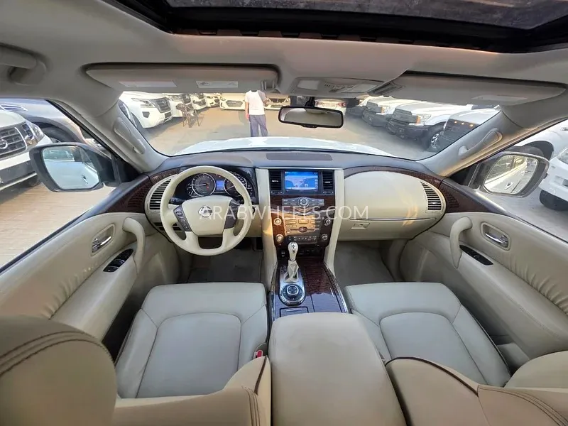 Nissan Patrol 2019 for Sale in Dubai Image-5