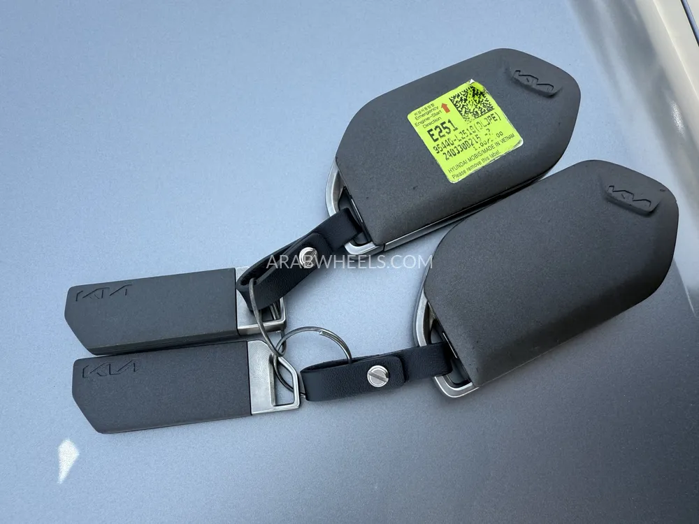 Kia K5 2025 for Sale in Sharjah Image-16