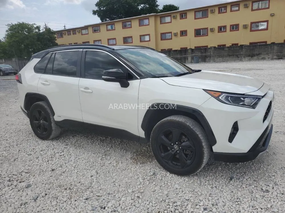Toyota Rav4 2021 for Sale in Ras Al Khaimah Image-3