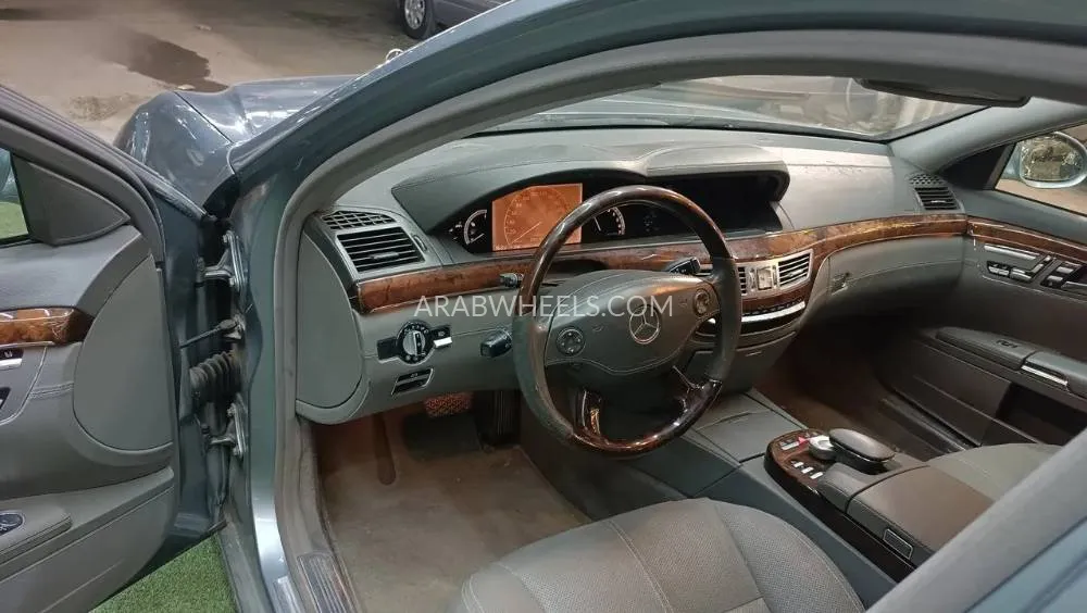 مرسيدس بنز كلاس S 2006 for Sale in عجمان Image-9