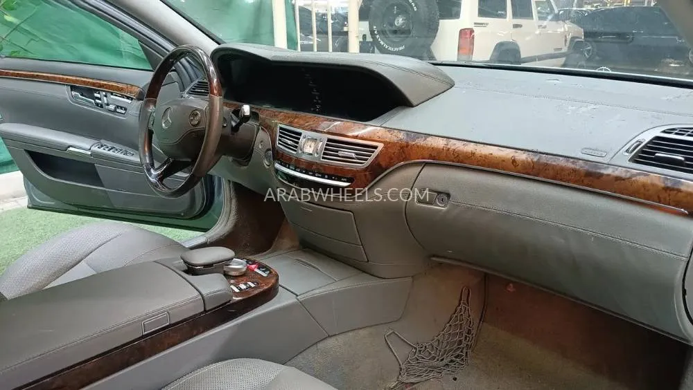 مرسيدس بنز كلاس S 2006 for Sale in عجمان Image-11