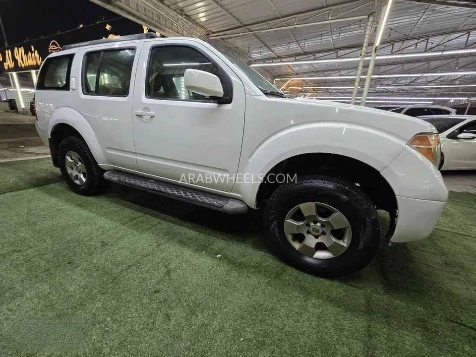 Nissan Pathfinder 2006 for Sale in Ajman Image-7