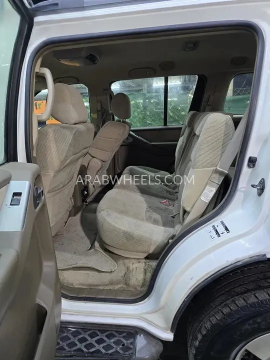 Nissan Pathfinder 2006 for Sale in Ajman Image-16