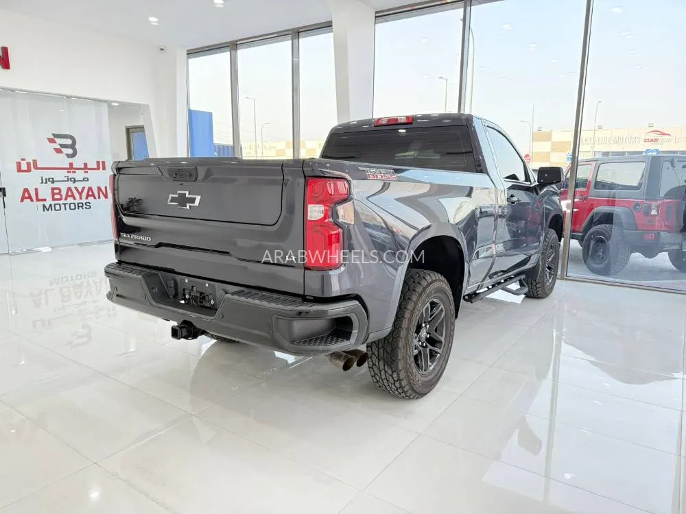 Chevrolet Silverado 2023 for Sale in Abu Dhabi Image-11