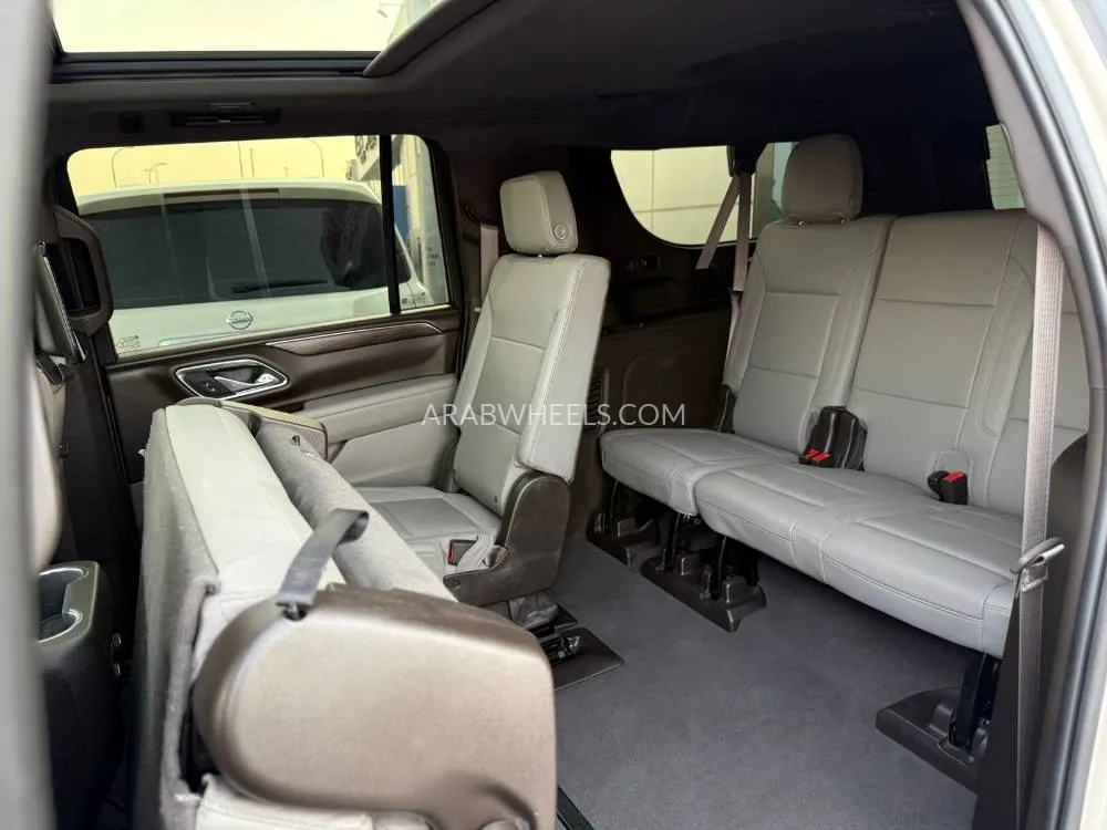 Chevrolet Tahoe 2023 for Sale in Abu Dhabi Image-8