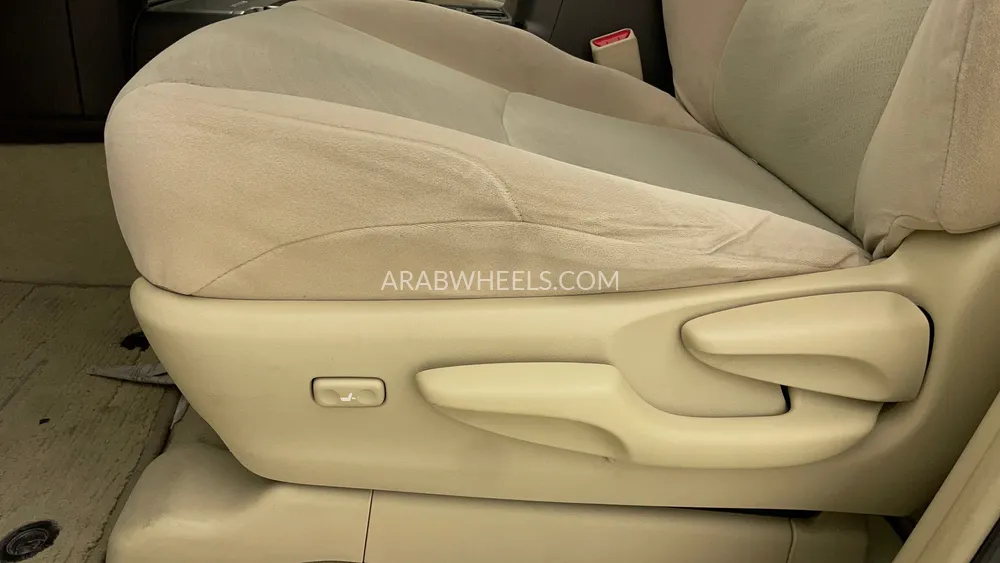 Toyota Land Cruiser Prado 2022 for Sale in Dubai Image-22