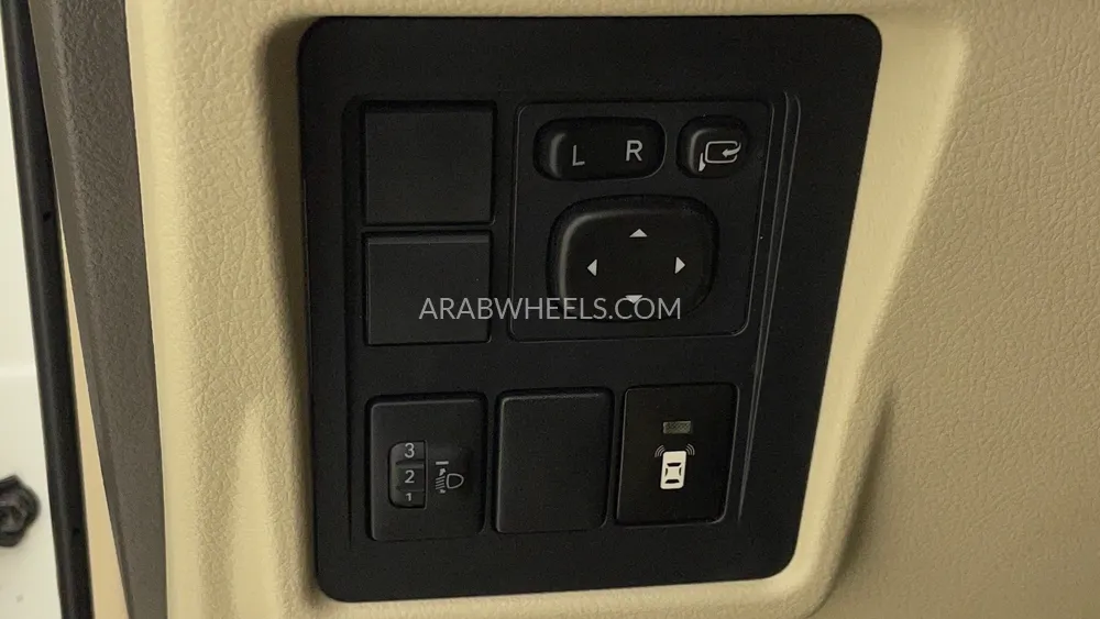 Toyota Land Cruiser Prado 2022 for Sale in Dubai Image-44