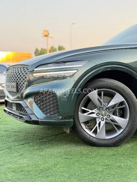 جينيسيس GV70 2023 for Sale in عجمان Image-3