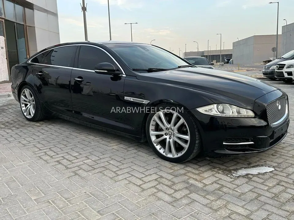Jaguar XJ 2011 for Sale in Abu Dhabi Image-1