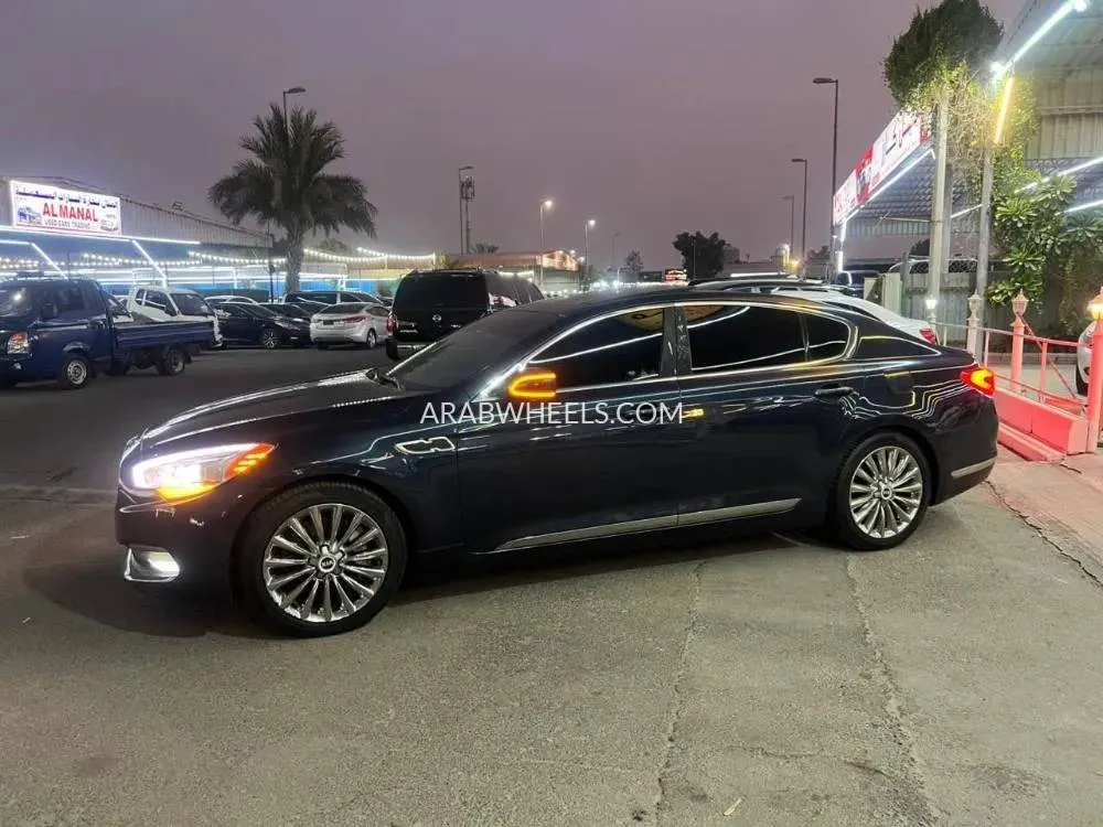 Kia K900 2015 for Sale in Ajman Image-3
