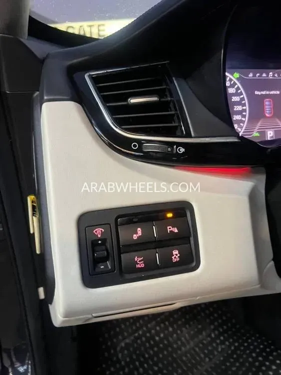 Kia K900 2015 for Sale in Ajman Image-6