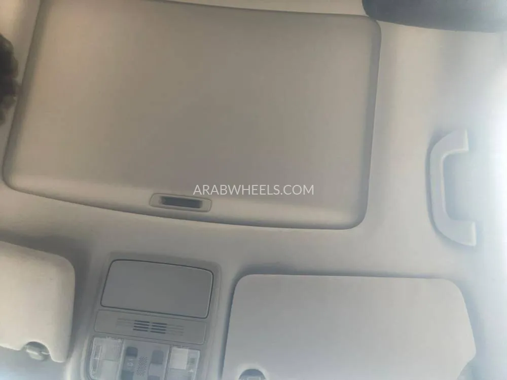 هوندا أكورد 2011 for Sale in الشارقة Image-3