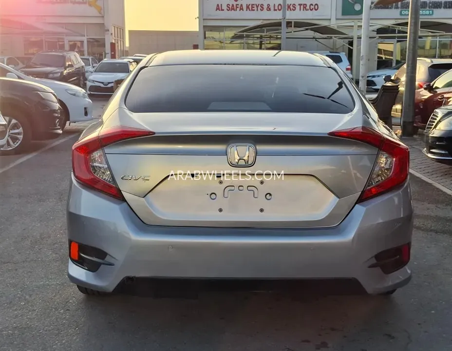 Honda Civic 2016 for Sale in Sharjah Image-9
