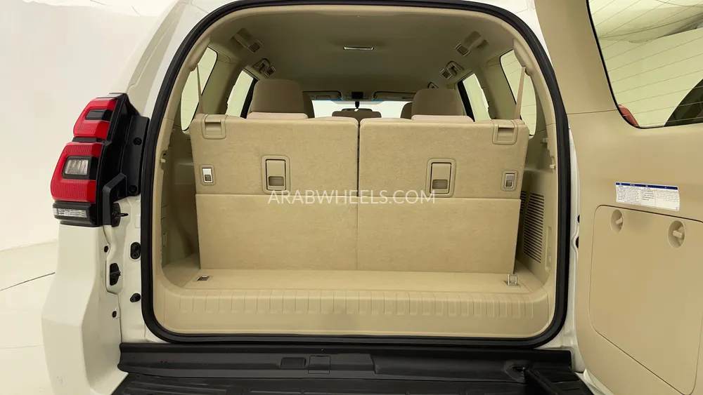 تويوتا لاند كروزر برادو 2023 for Sale in دبي Image-26