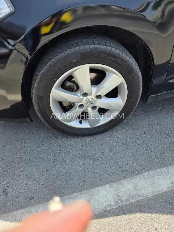 Nissan Tiida 2013 for Sale in Dubai Image-4