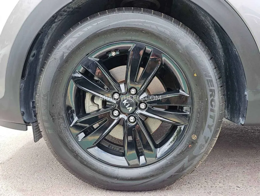 Kia Sportage 2019 for Sale in Dubai Image-16