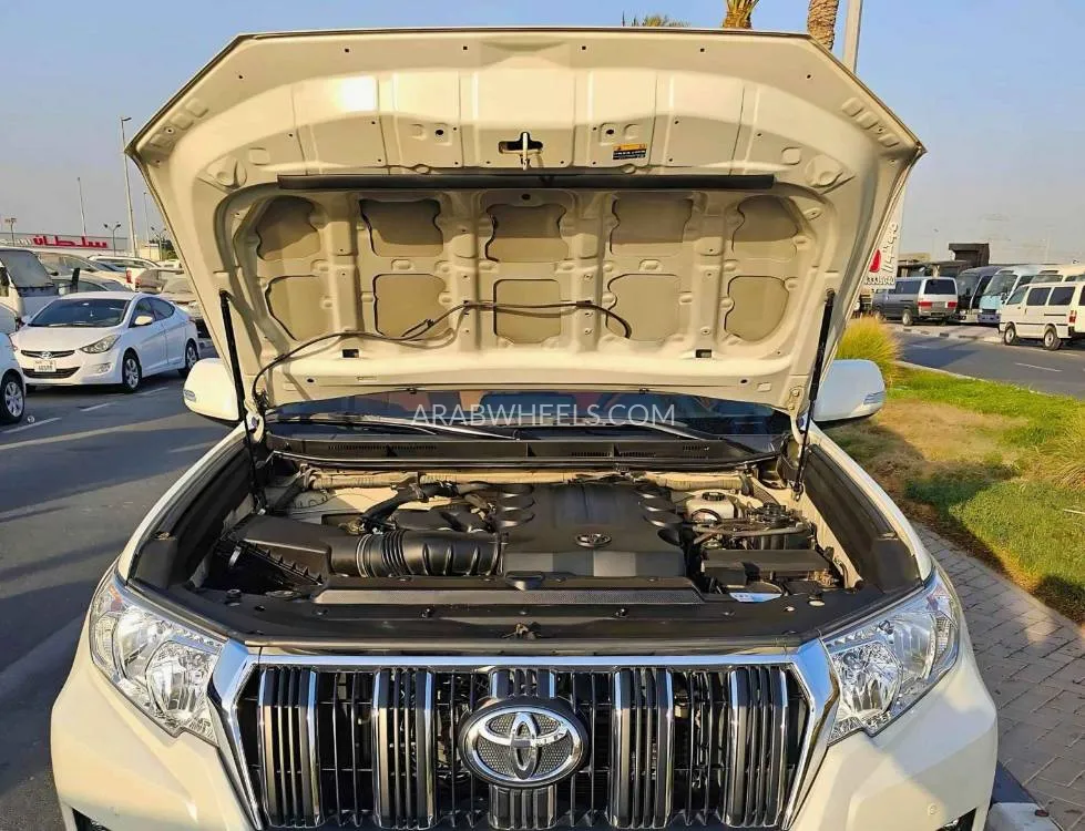 Toyota Land Cruiser Prado 2022 for Sale in Dubai Image-23