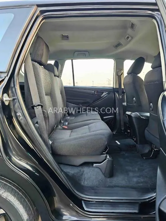 Toyota Innova 2022 for Sale in Dubai Image-1