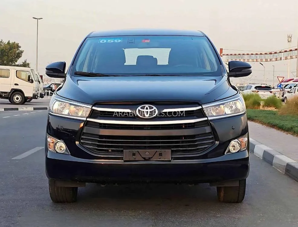 Toyota Innova 2022 for Sale in Dubai Image-9