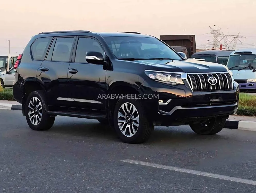 Toyota Land Cruiser Prado 2022 for Sale in Dubai Image-10