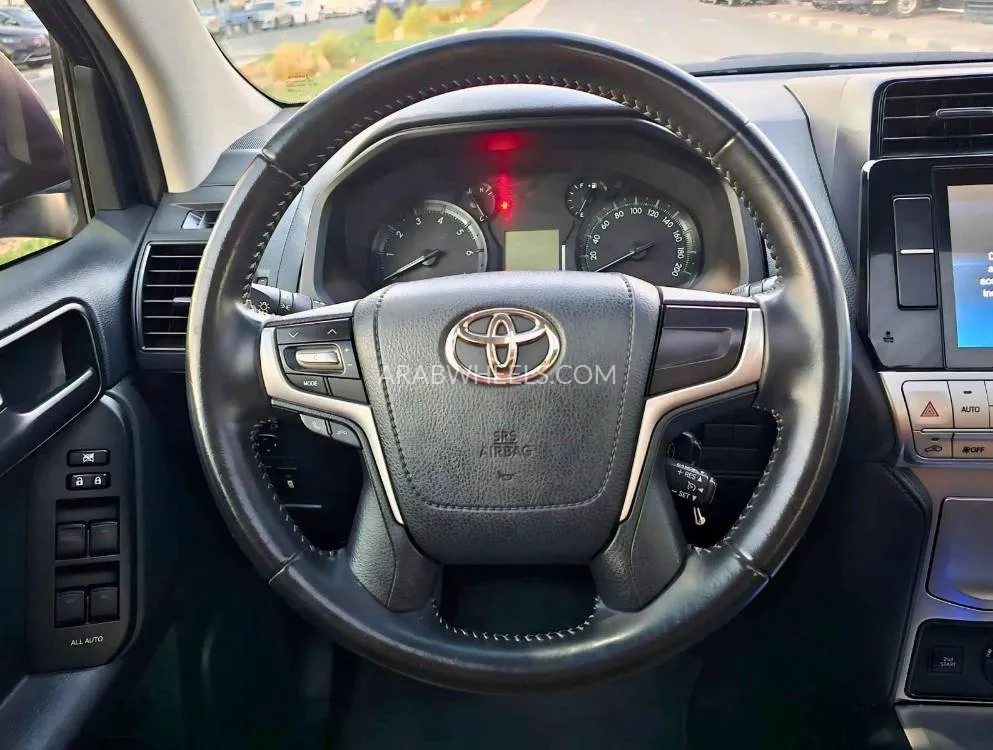 Toyota Land Cruiser Prado 2022 for Sale in Dubai Image-13