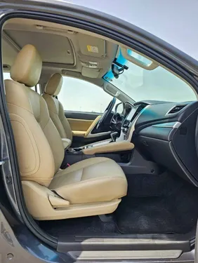 Mitsubishi Montero 2020