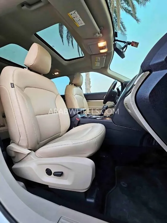 Ford Explorer 2019 for Sale in Dubai Image-32