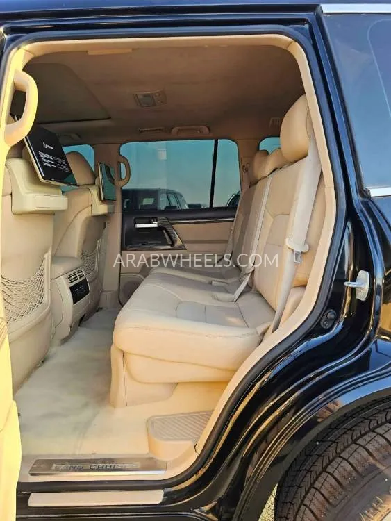 Toyota Land Cruiser 2014 for Sale in Dubai Image-29