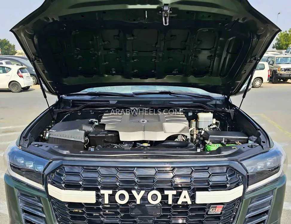 Toyota Land Cruiser 2015 for Sale in Dubai Image-2