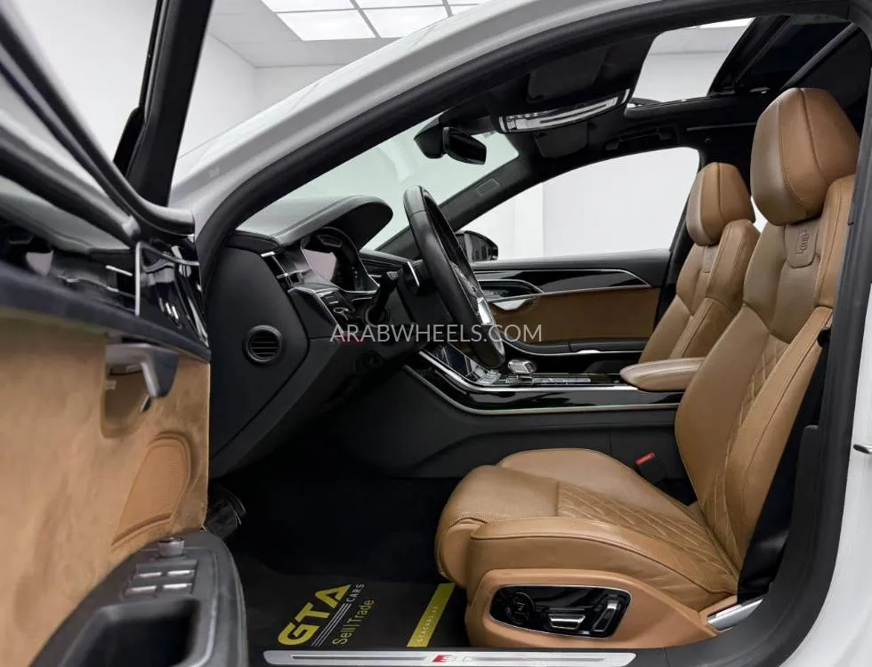 Audi S8 2020 for Sale in Dubai Image-16